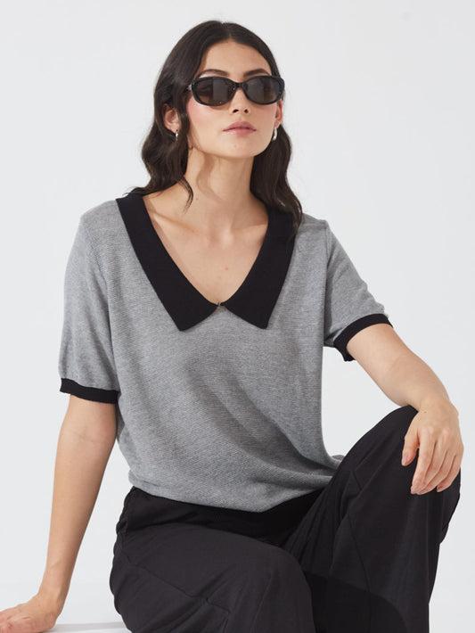 Grey Contrast Collar Knit Top