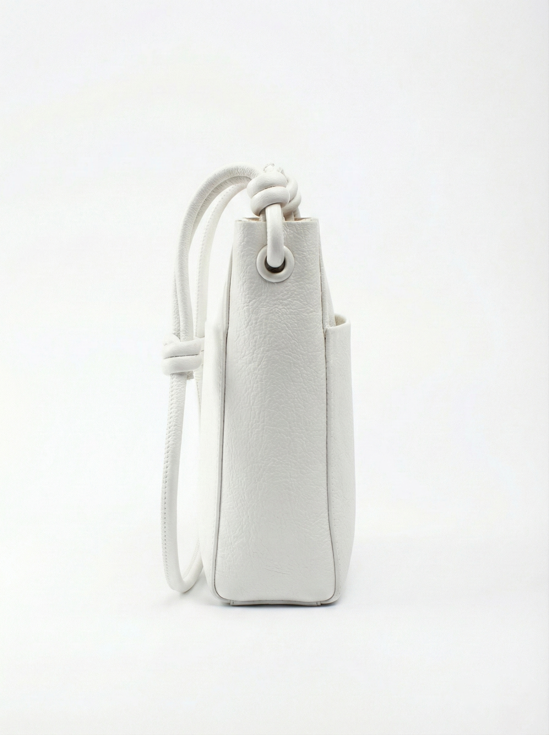 Ivory Mini Crossbody Bucket Bag – Sleek Everyday Essential